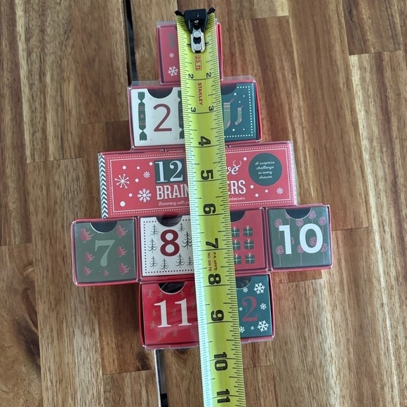 12 Days of Christmas 12 Festive Brain teasers Puzzle Game. NEW. SEALED - Picture 3 of 15